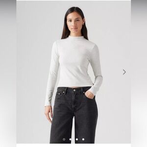 Levi’s effortless long sleeve t shirt